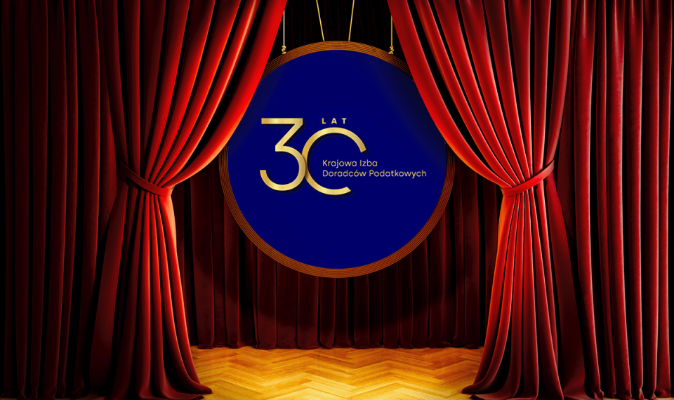30-theater-red-curtains